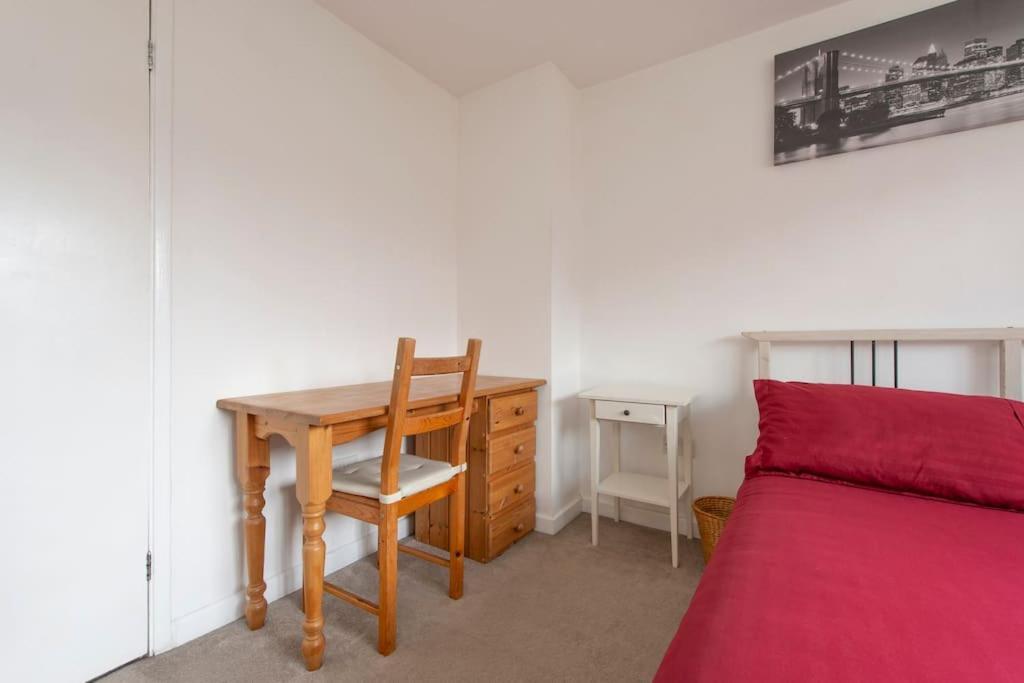 Lovely 2-Bed 15 Minutes To Central London Exterior photo