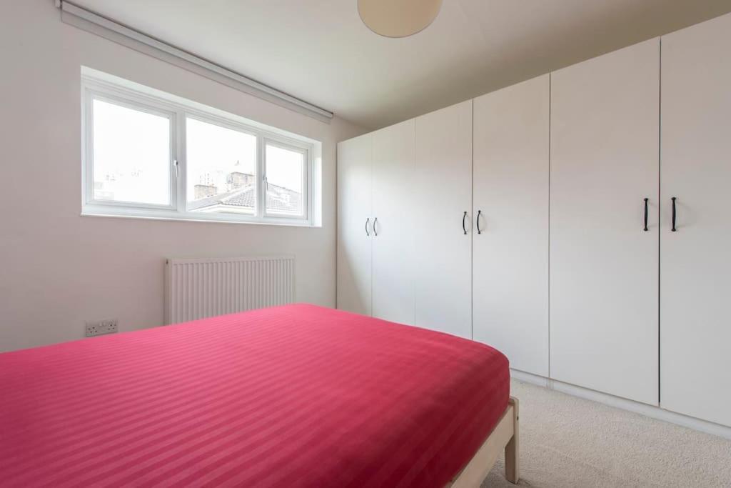 Lovely 2-Bed 15 Minutes To Central London Exterior photo