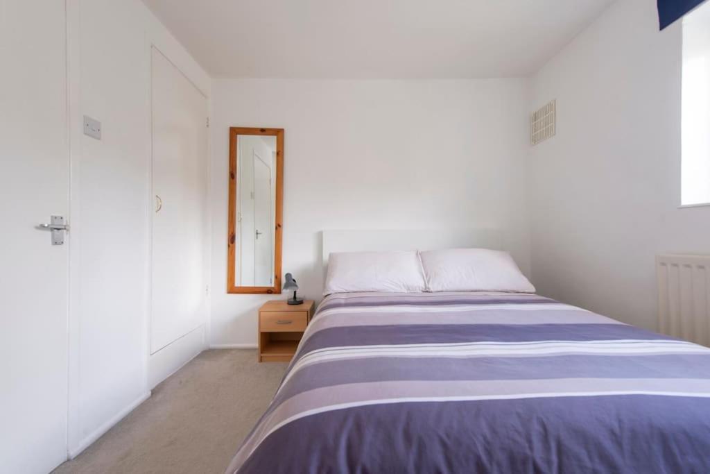 Lovely 2-Bed 15 Minutes To Central London Exterior photo